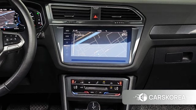 Volkswagen Tiguan second Generation 2023 Белый из Кореи, фото 5