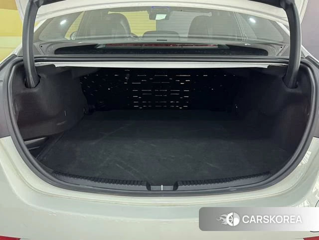 Mercedes-Benz C-class 2024 Белый из Китая, фото 4