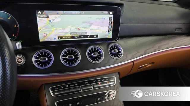 Mercedes-Benz E-Class W213 2022 Белый из Кореи, фото 4