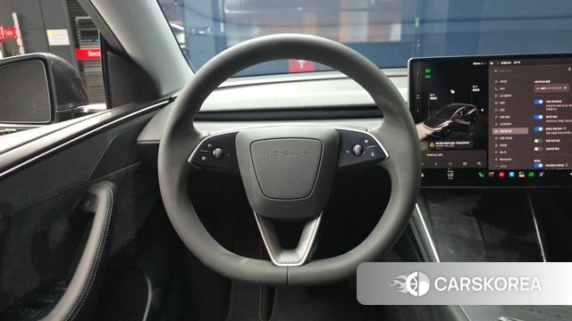 Tesla Model Y 2025 Серый из Кореи, фото 4