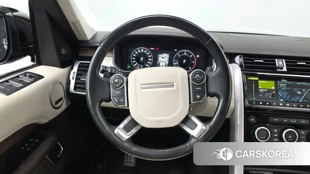 Land Rover Discovery 5 2018 Черный из Кореи, фото 4