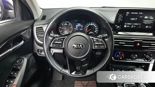 Kia Seltos 2020 Синий из Кореи, фото 4