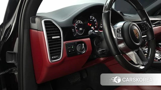 Porsche Cayenne (PO536) 2020 Черный из Кореи, фото 4