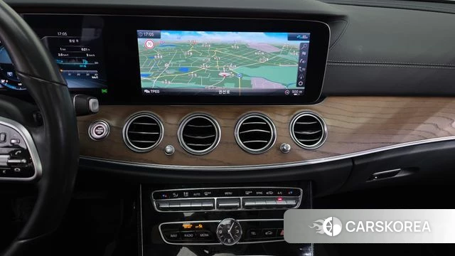 Mercedes-Benz E-Class W213 2019 Белый из Кореи, фото 4