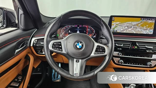 BMW 5 Series (G30) 2021 Черный из Кореи, фото 4
