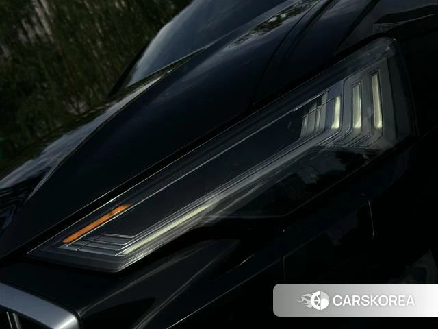 Audi A6 2021 Черный из Китая, фото 4