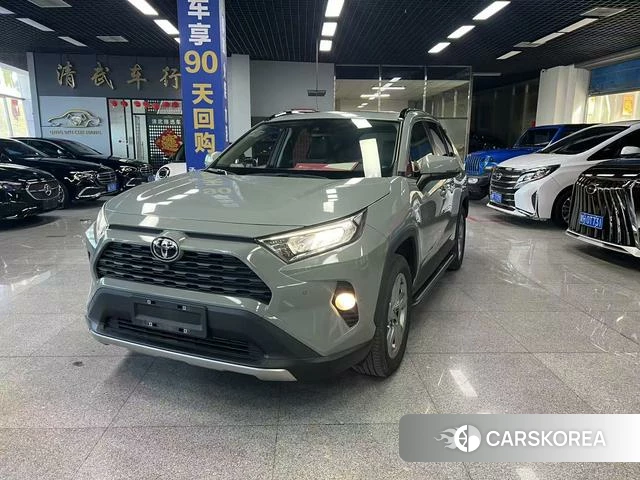 Toyota RAV4 2021 Темно-серый из Китая, фото 4
