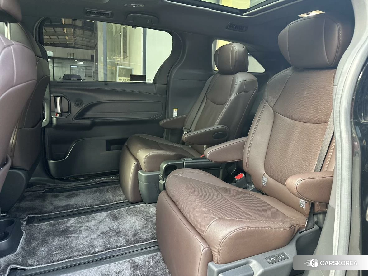 Toyota Sienna 2021 Черный из Китая, фото 4