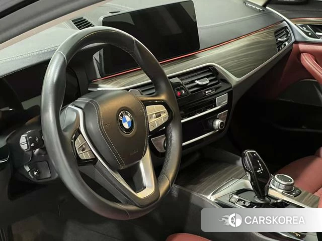 BMW 5 series 2022 Черный из Китая, фото 4