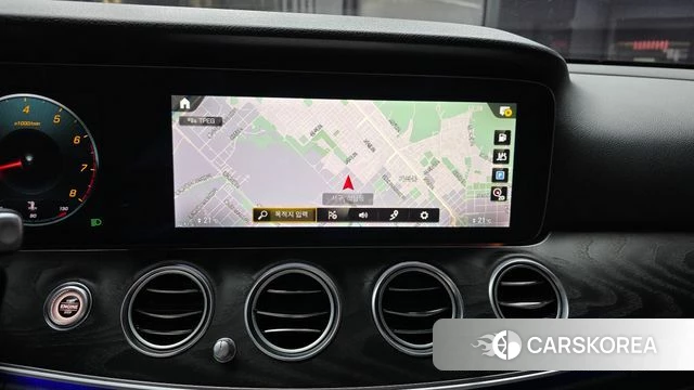 Mercedes-Benz E-Class W213 2022 Белый из Кореи, фото 4