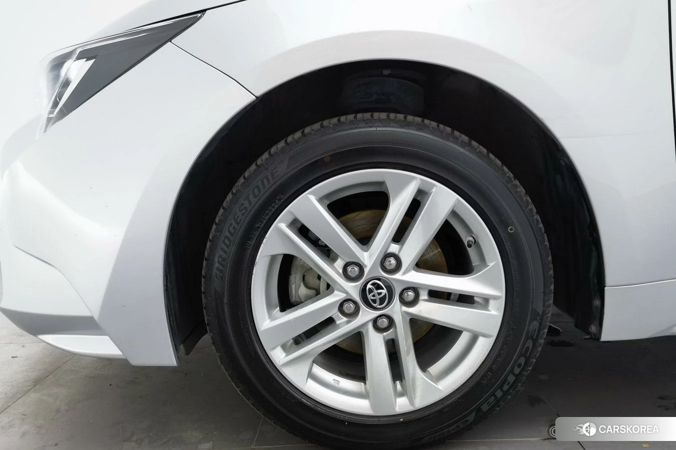 Toyota Levin 2020 Серебристо-серый из Китая, фото 4