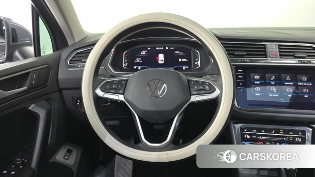 Volkswagen Tiguan second Generation 2024 Серый из Кореи, фото 4