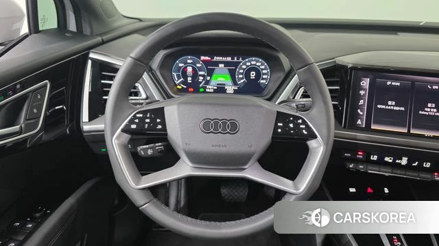 Audi Q4 e-Tron (F4) 2026 Белый из Кореи, фото 4