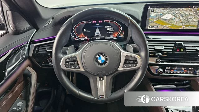 BMW 5 Series (G30) 2023 Серый из Кореи, фото 4