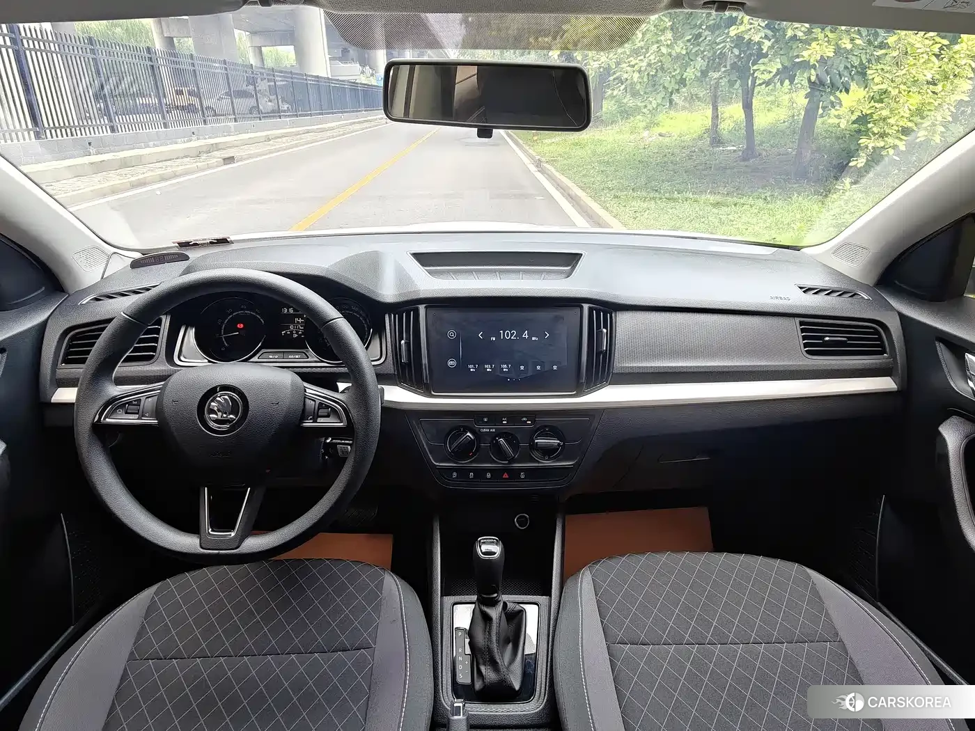 Skoda Kamiq 2024 Белый из Китая, фото 4