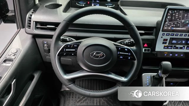 Hyundai Staria 2023 Серый из Кореи, фото 4