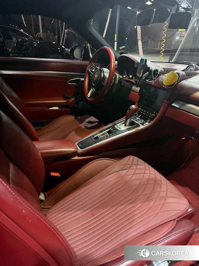 Porsche 718 Boxster 2018 Черный из Кореи, фото 4