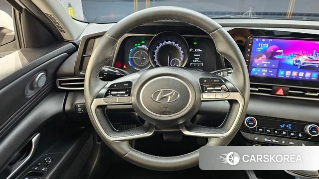 Hyundai Avante Hybrid (CN7) 2023 Белый из Кореи, фото 4