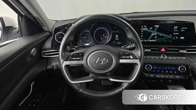 Hyundai Avante Hybrid (CN7) 2022 Белый из Кореи, фото 4