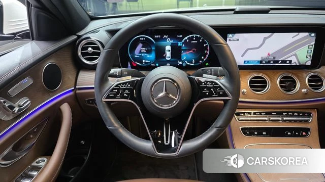 Mercedes-Benz E-Class W213 2022 Белый из Кореи, фото 4