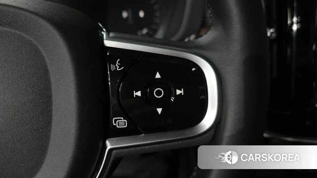 Volvo XC60 second Generation 2025 Белый из Кореи, фото 4