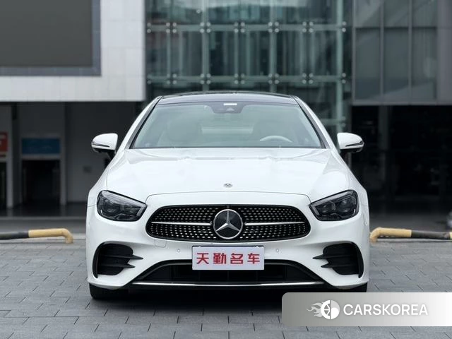 Mercedes-Benz E-Class 2021 Белый из Китая, фото 4