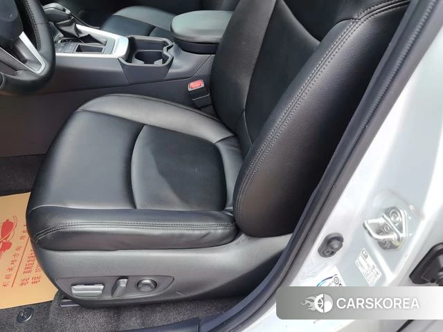 Toyota RAV4 2021 Белый из Китая, фото 4