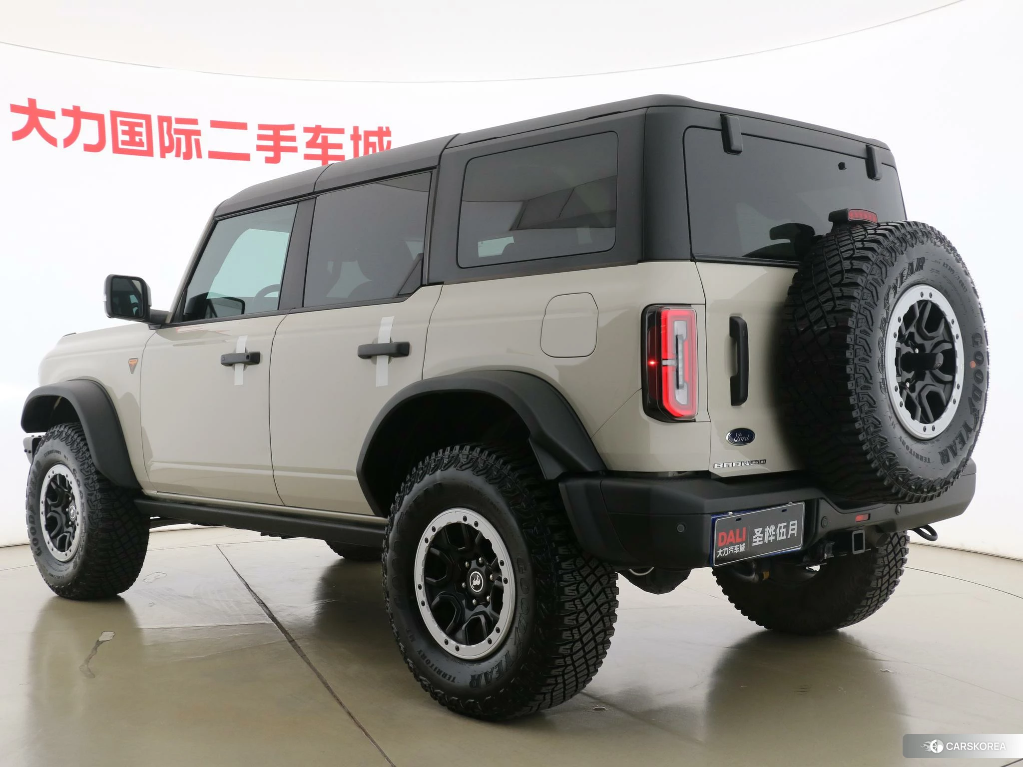 Ford Bronco 2024 Белый из Китая, фото 4