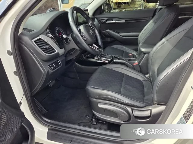 Kia Seltos 2021 Белый из Кореи, фото 4