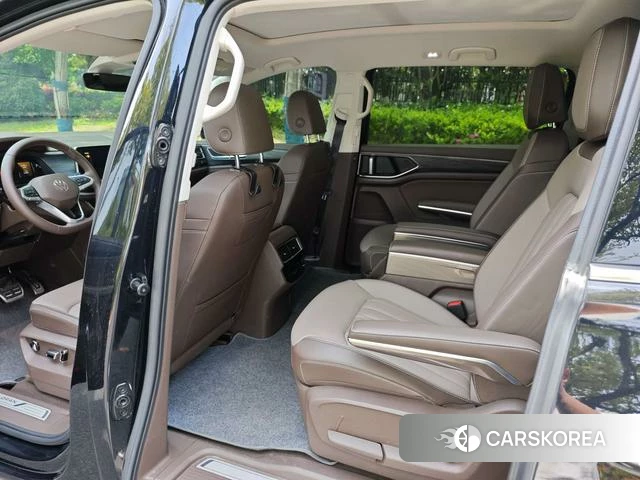 Volkswagen Viloran 2024 Черный из Китая, фото 4
