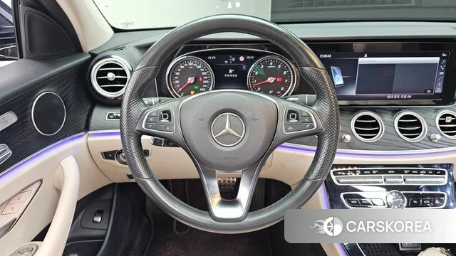 Mercedes-Benz E-Class W213 2018 Синий из Кореи, фото 4