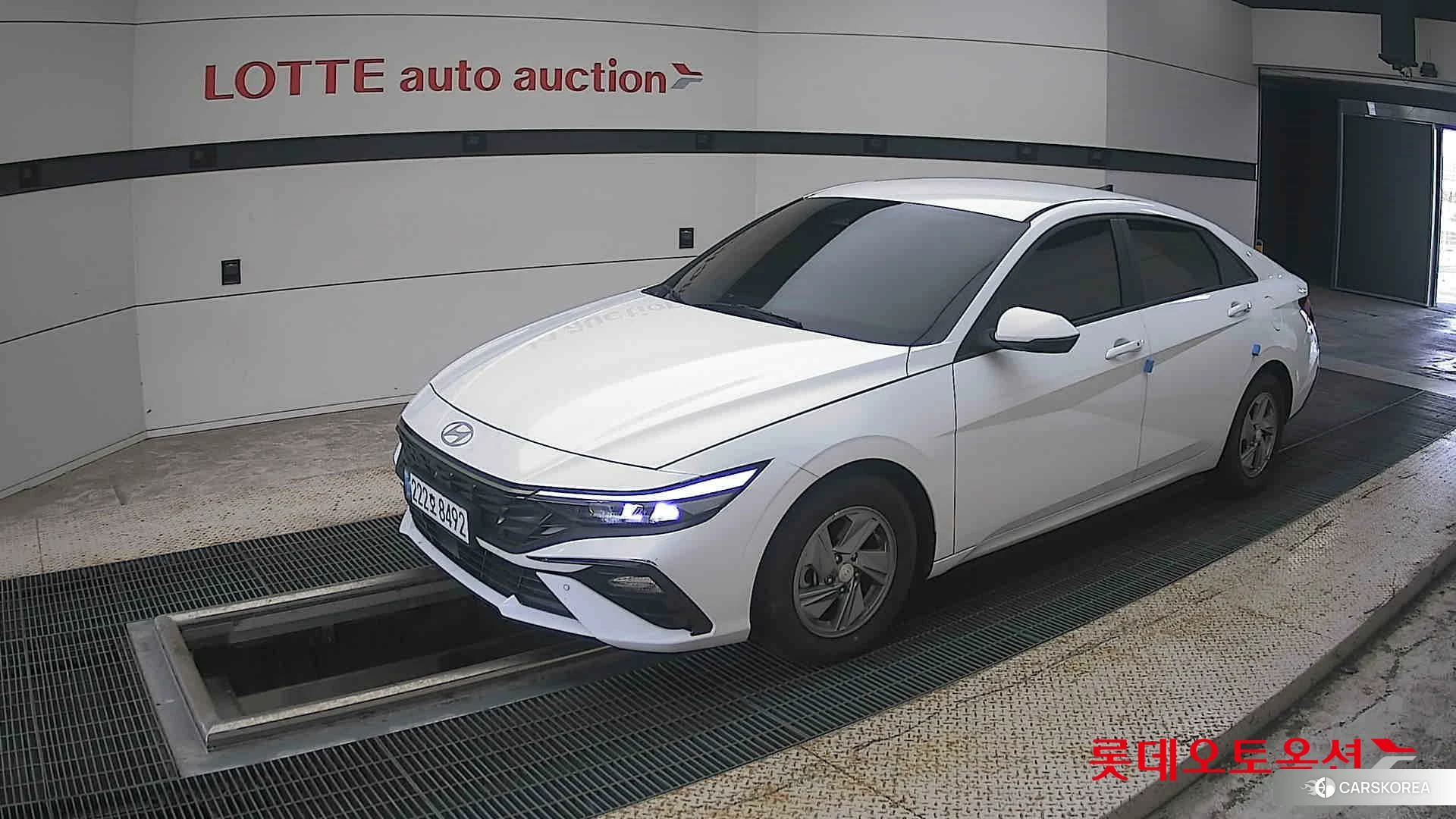 Hyundai Avante 2025 Atlas White из Кореи, фото 4