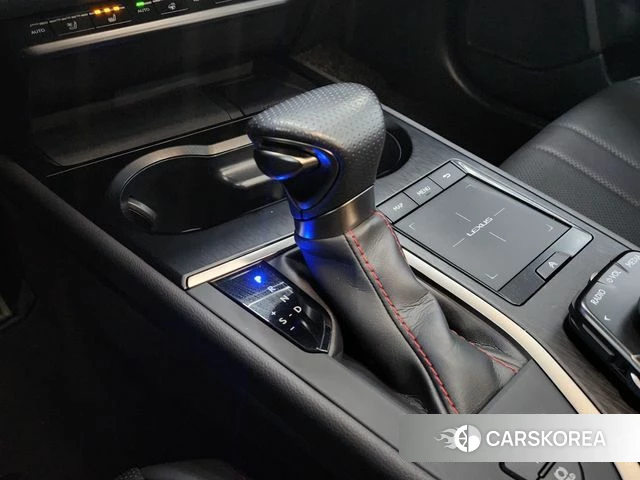 Lexus UX250h 2021 Песочный из Кореи, фото 4