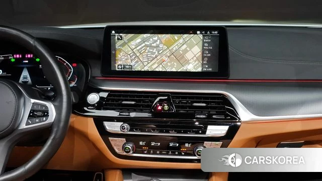 BMW 5 Series (G30) 2022 Белый из Кореи, фото 4