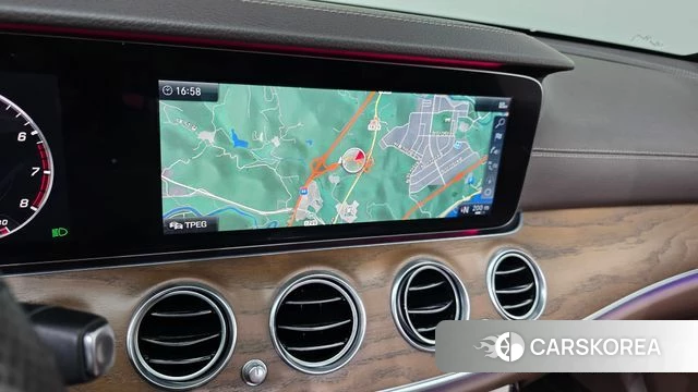 Mercedes-Benz E-Class W213 2018 Белый из Кореи, фото 4