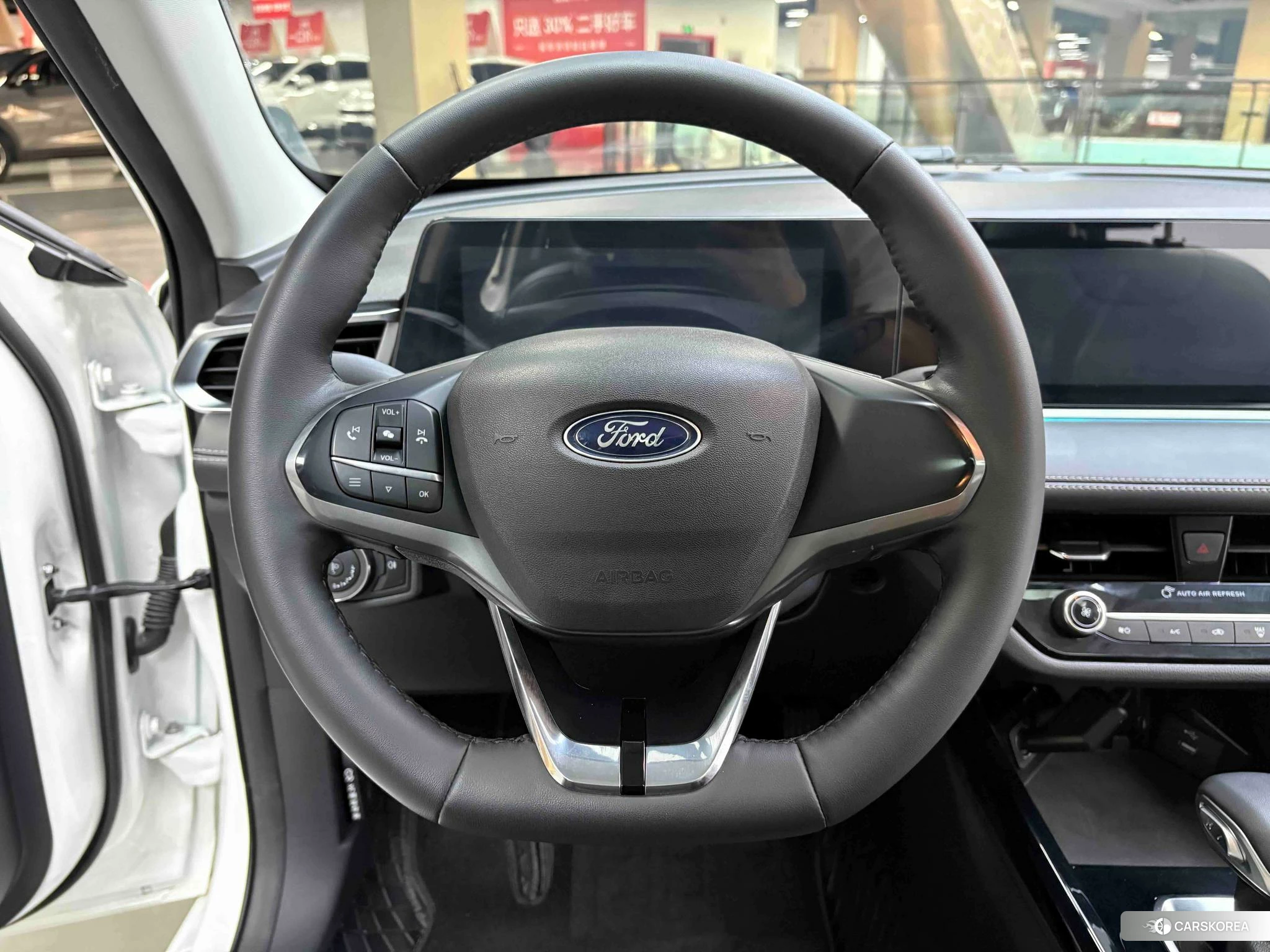 Ford Escort 2021 Белый из Китая, фото 4