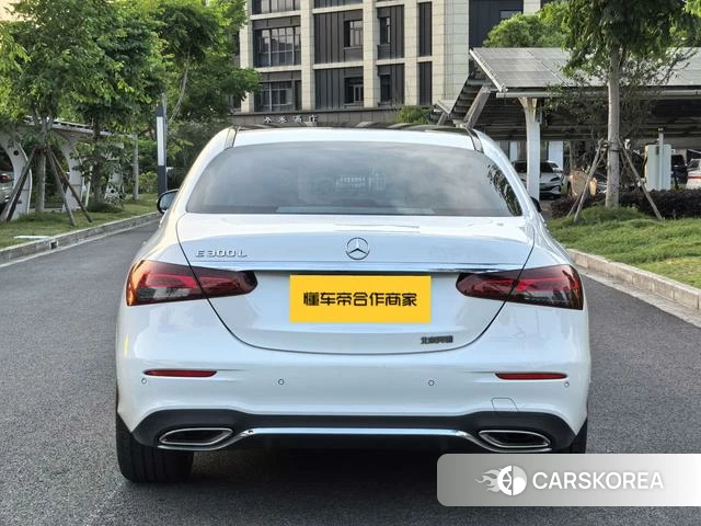 Mercedes-Benz E-Class 2021 Белый из Китая, фото 4