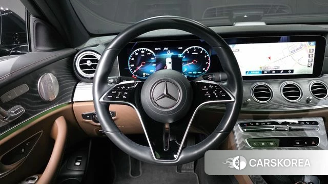 Mercedes-Benz E-Class W213 2022 Черный из Кореи, фото 4
