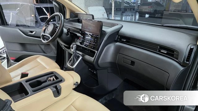 Hyundai Staria 2021 Черный из Кореи, фото 4