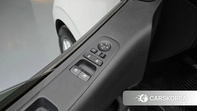 Hyundai Staria 2024 Белый из Кореи, фото 4
