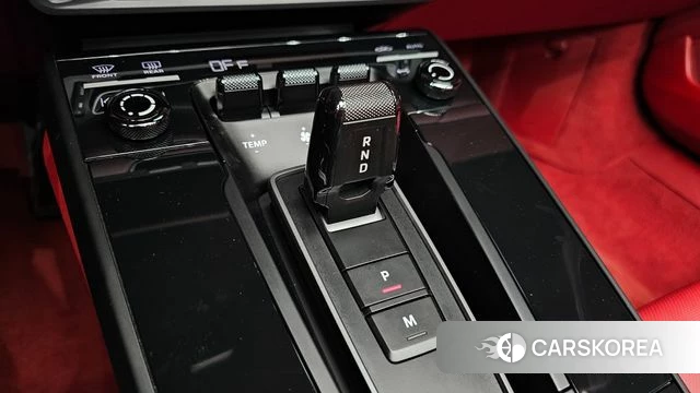 Porsche 911(992) 2023 Серебристо-серый из Кореи, фото 4