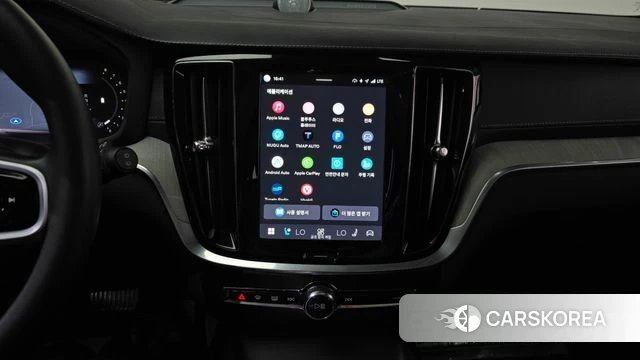 Volvo V60 Cross-Country 2nd Generation 2025 Черный из Кореи, фото 4
