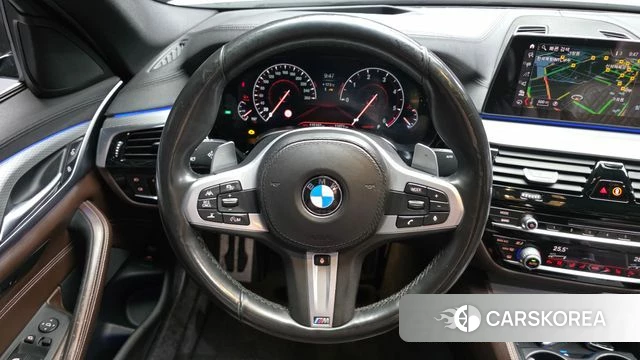 BMW 5 Series (G30) 2019 Белый из Кореи, фото 4