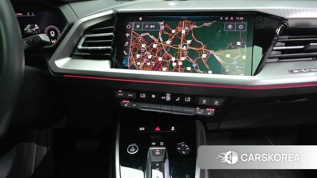 Audi Q4 e-Tron (F4) 2023 Белый из Кореи, фото 4