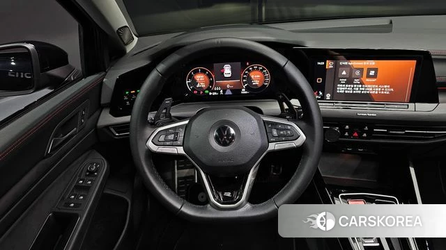 Volkswagen Golf 8th Generation 2023 Черный из Кореи, фото 4