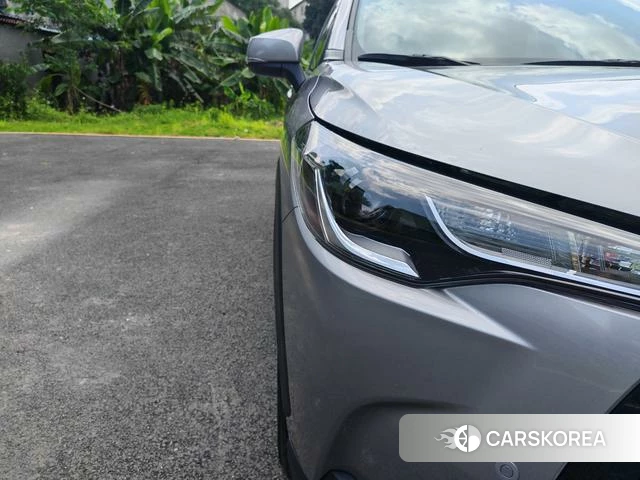 Toyota Corolla 2024 Серебристо-серый из Китая, фото 4