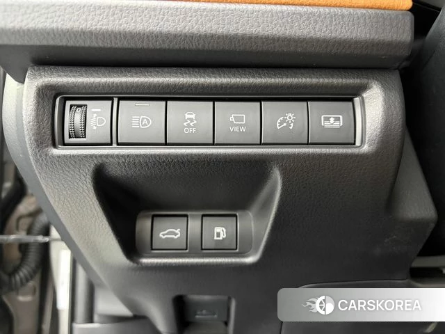 Toyota Camry (XV80) 2026 Серый из Кореи, фото 4