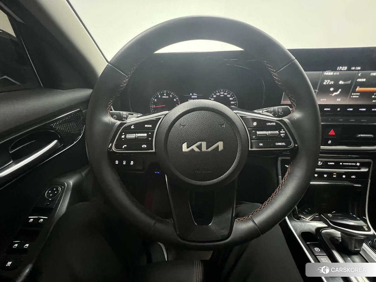 Kia KX3 2021 Белый из Китая, фото 4