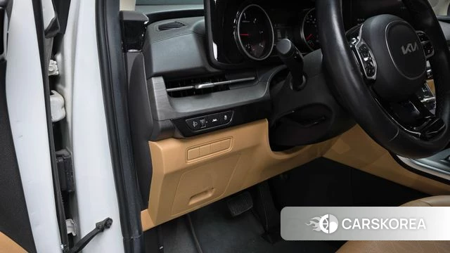 Kia Carnival 4th generation 2023 Белый из Кореи, фото 4