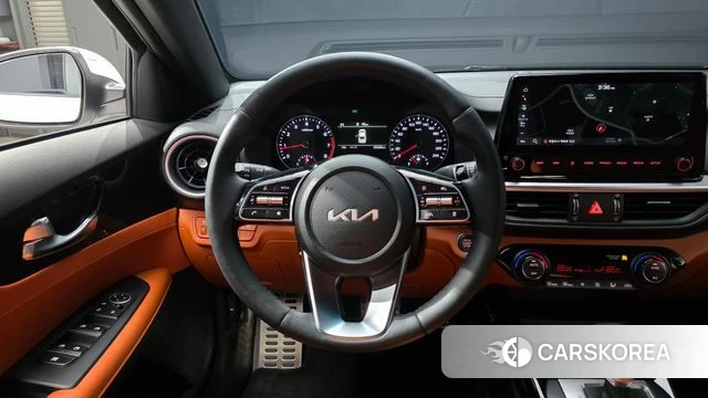 Kia The New K3 2nd generation 2024 Белый из Кореи, фото 4